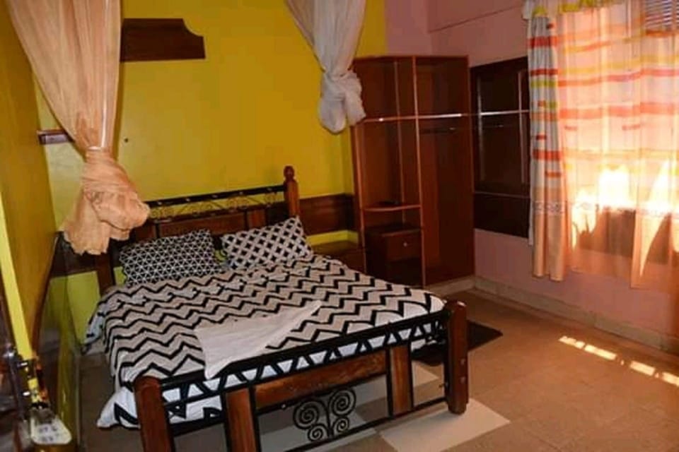 Standard Single Room | Desk, laptop workspace, iron/ironing board, free WiFi