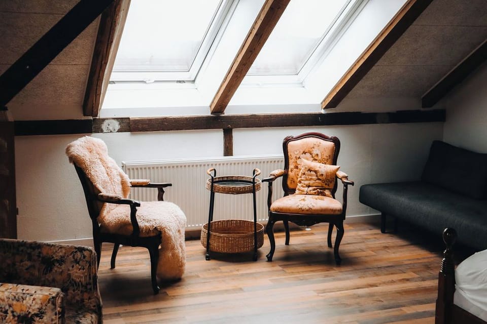 Family Room (Høstværelset) | Blackout drapes, soundproofing, free WiFi, bed sheets