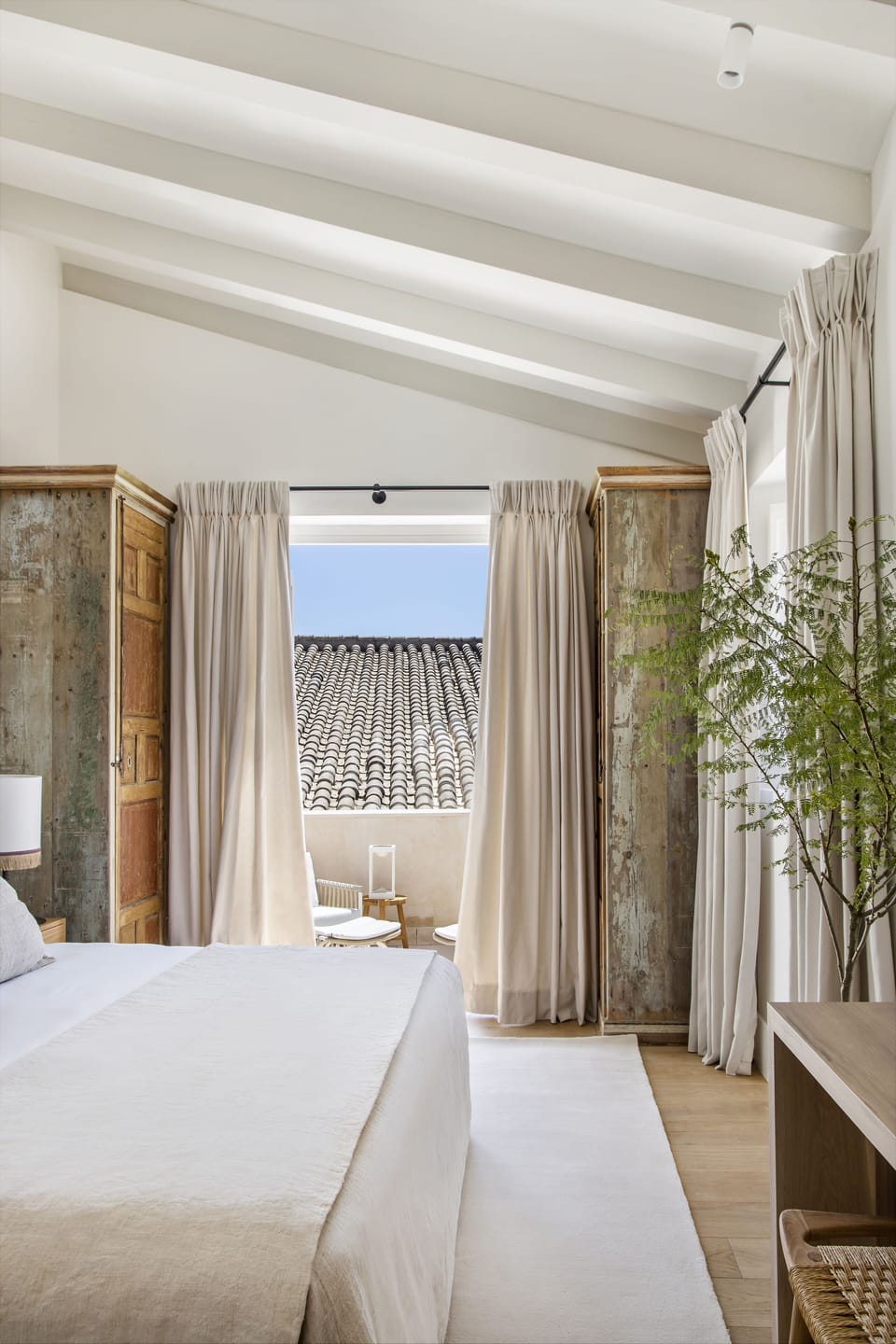 Superior Room | In-room safe, desk, laptop workspace, soundproofing