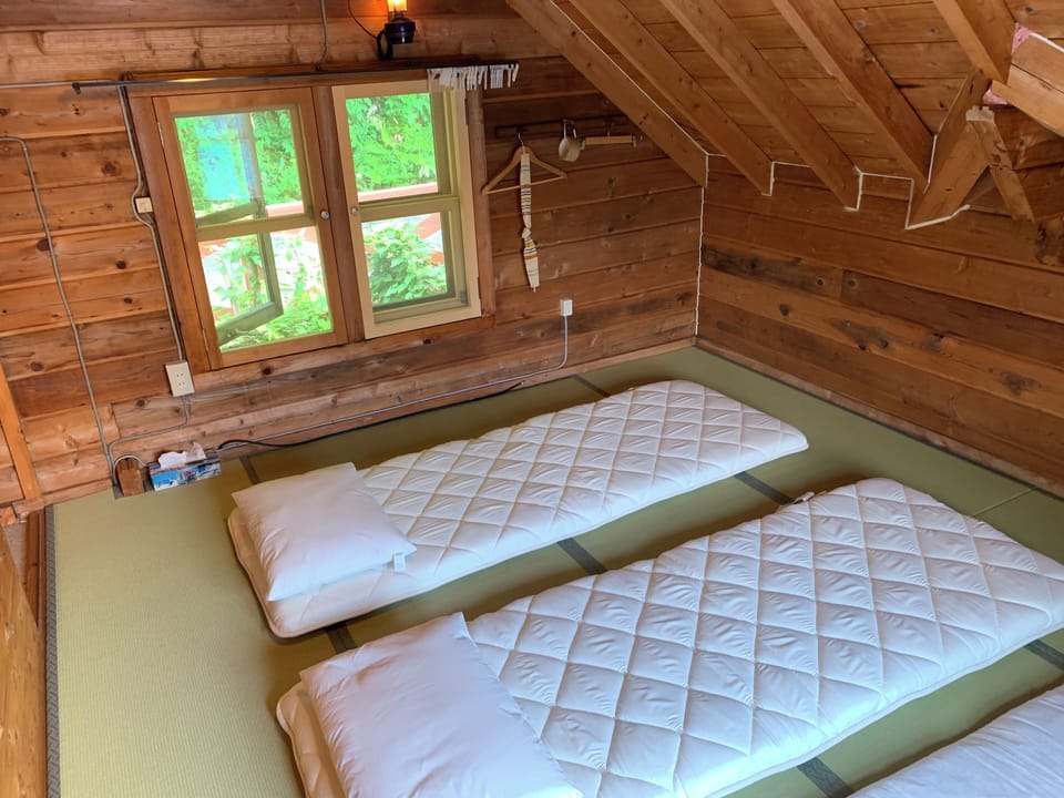 Superior Duplex | Soundproofing, free WiFi, bed sheets