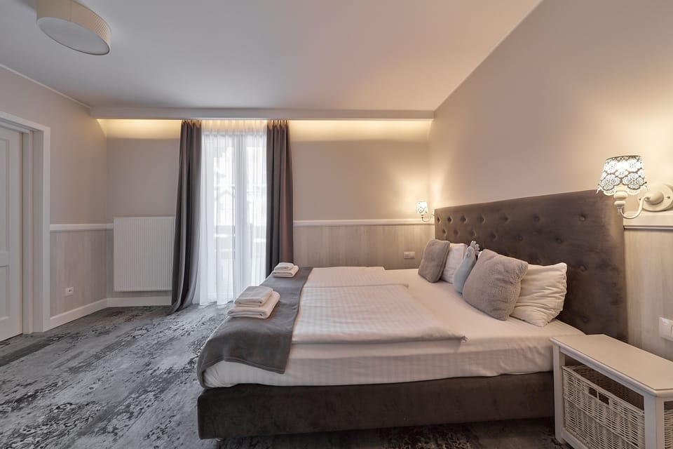 Classic Apartment, Garden View | Soundproofing, iron/ironing board, cribs/infant beds, free WiFi