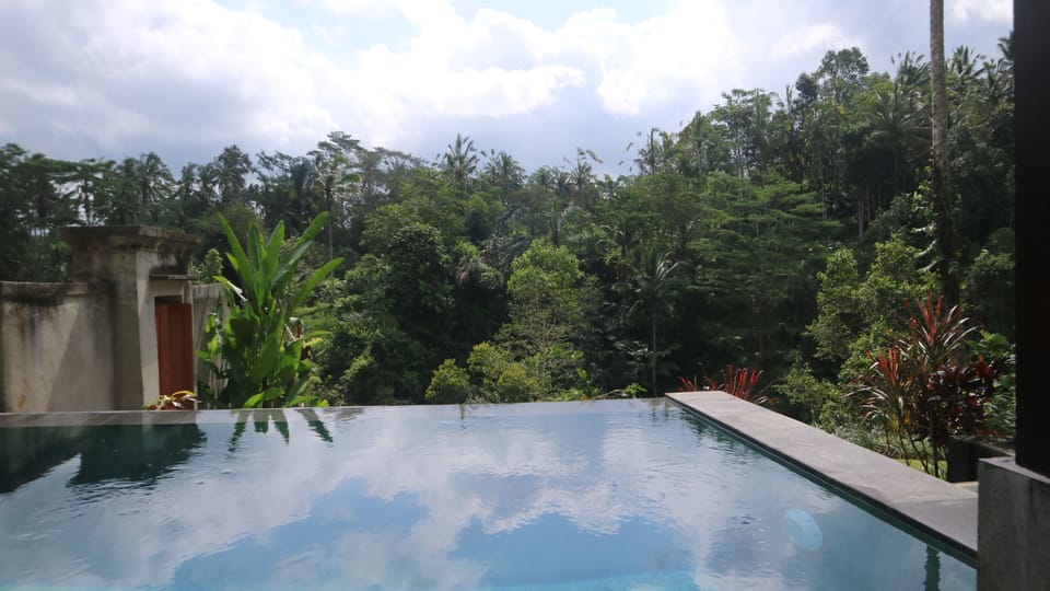 Valley Villa with a Private Pool | Courtyard view