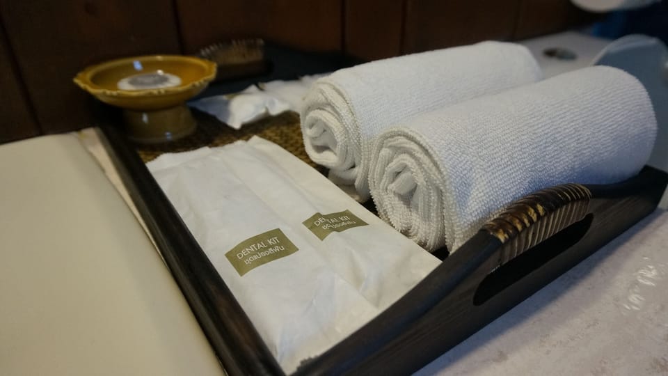Deluxe Bungalow | Bathroom amenities | Shower, free toiletries, hair dryer, bathrobes