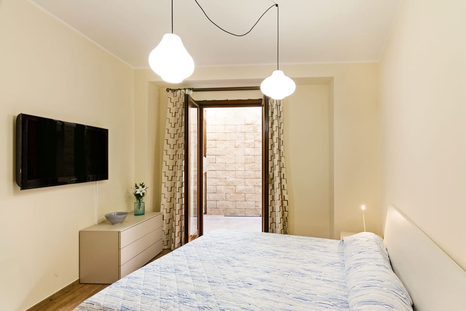 Calipso Seaview Flat with Private Parking Apartment in Taormina