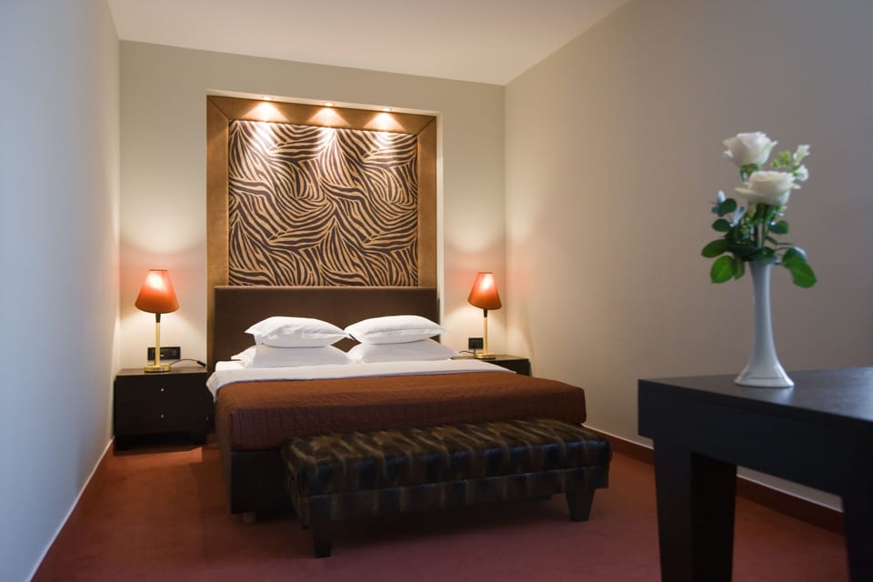 Family Room | Pillowtop beds, desk, free WiFi, bed sheets