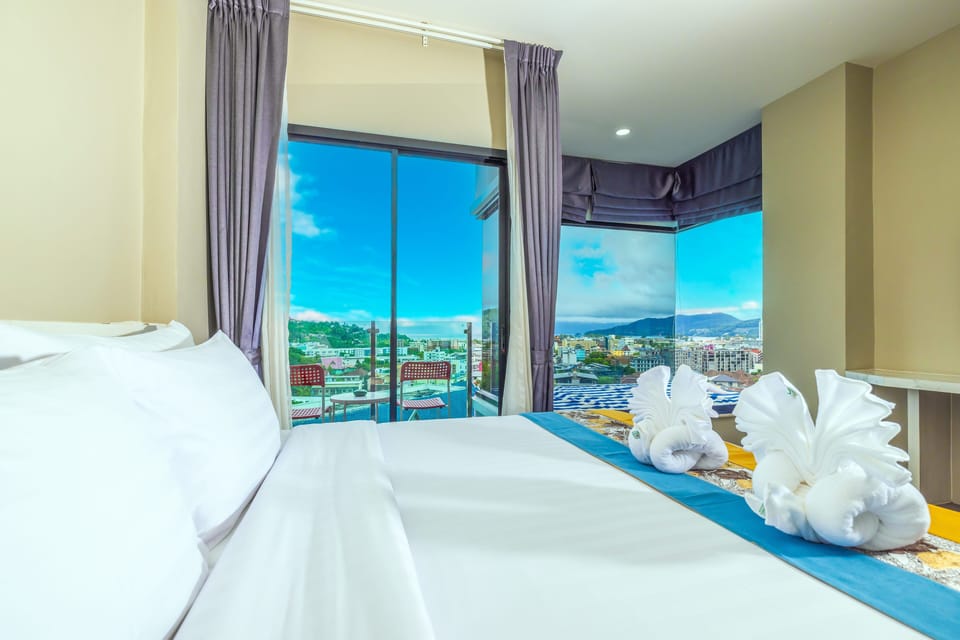 Family Room, Sea View | Egyptian cotton sheets, premium bedding, down comforters, pillowtop beds