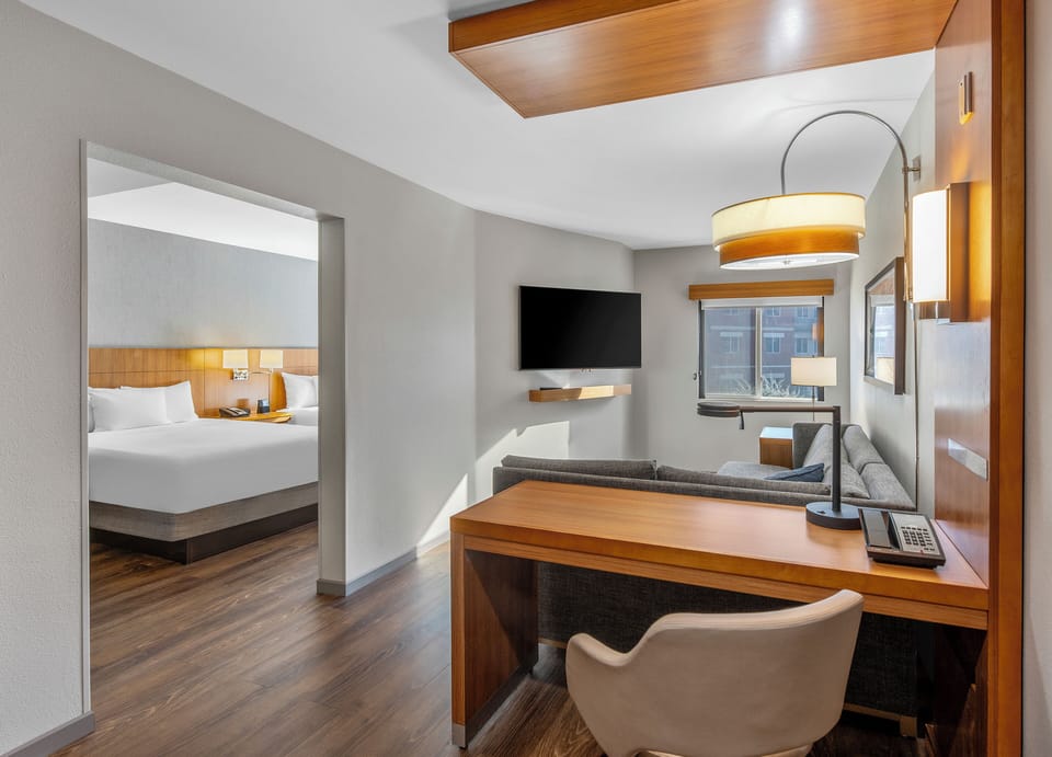 Guestroom Two Queens | 1 bedroom, hypo-allergenic bedding, desk, iron/ironing board