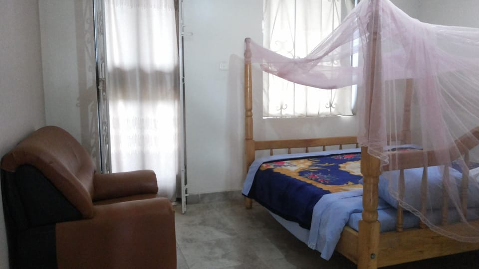 Executive Double Room | Soundproofing, free WiFi, bed sheets