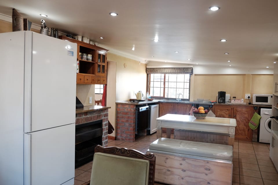 Quadruple Room (The Cottage) | Private kitchen