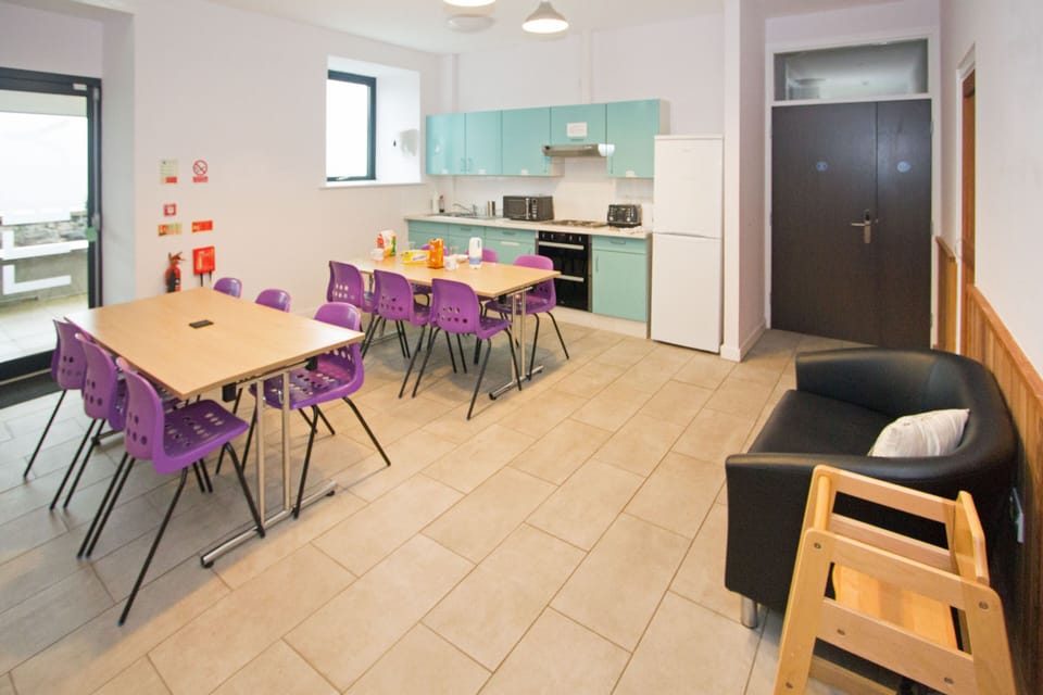 Shared fridge, microwave, oven, stovetop