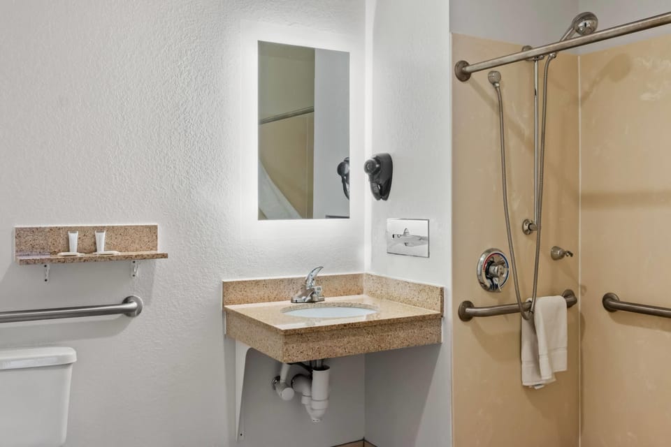 Room, Multiple Beds, Accessible, Non Smoking (Mobility) | Accessible bathroom