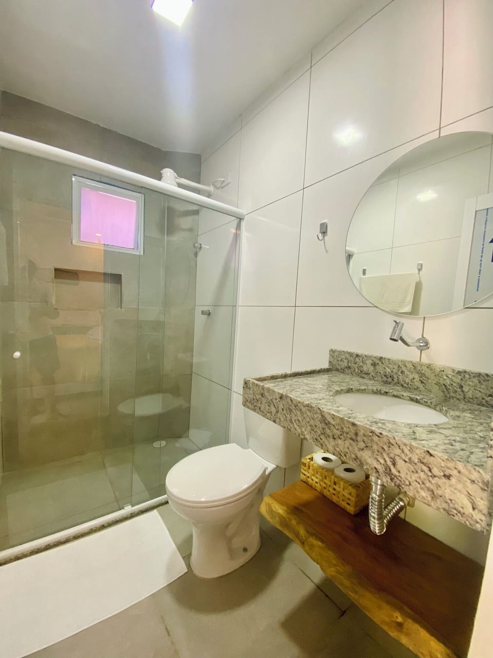 Exclusive Double Room, 1 Double Bed, Garden View | Bathroom | Shower, towels
