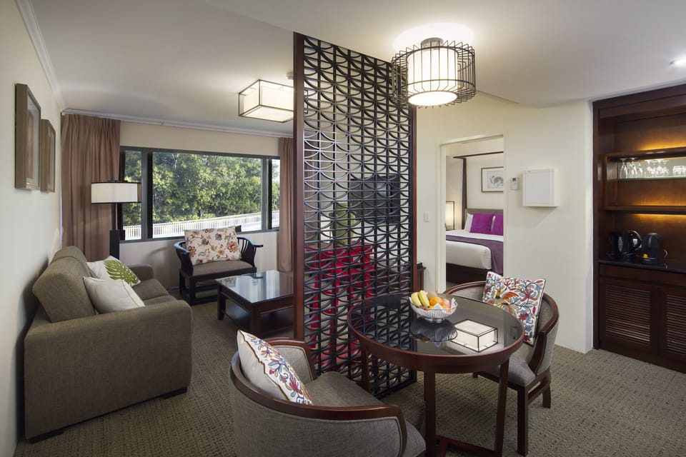 Suite | Living area | 42-inch LED TV with satellite channels, TV
