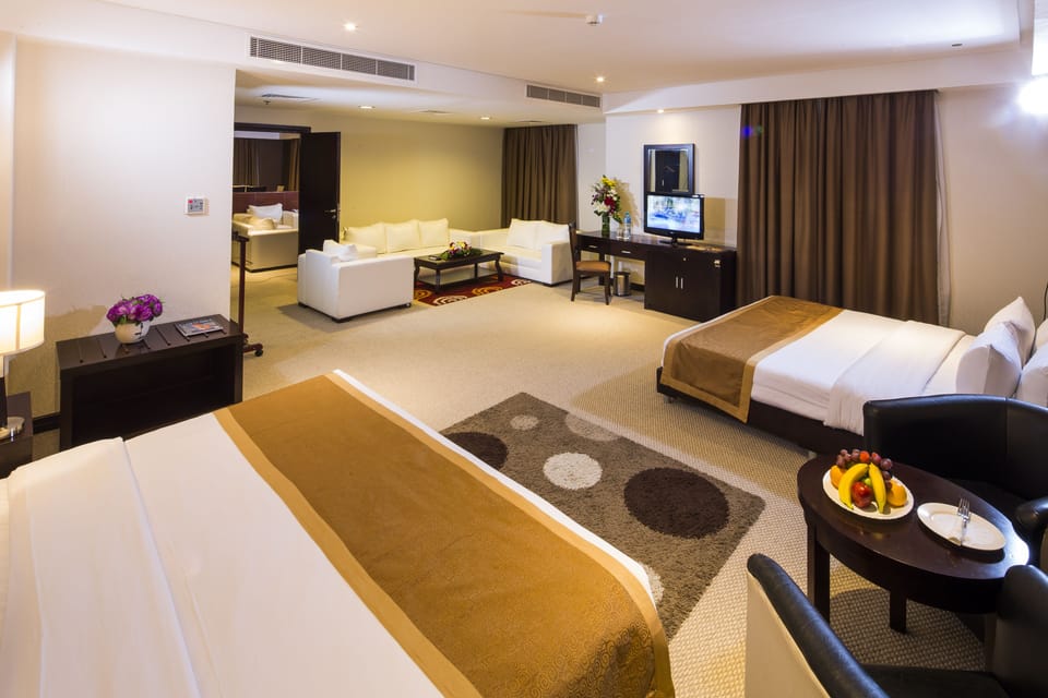 Premium bedding, down comforters, minibar, in-room safe