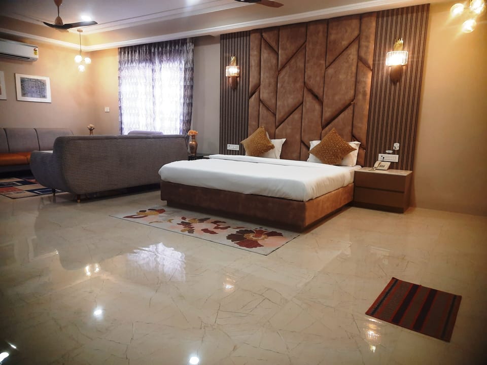 Luxury Double Room, 2 Bedrooms, Executive Level | Premium bedding, desk, laptop workspace, soundproofing