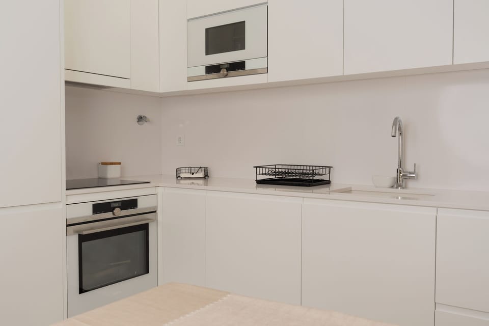 Coffee/tea maker, electric kettle, eco-friendly cleaning products