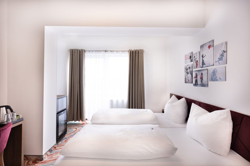 Standard Double or Twin Room | Desk, soundproofing, iron/ironing board, free WiFi