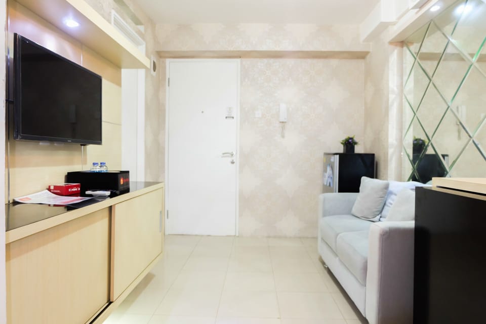 Room | Living room | TV