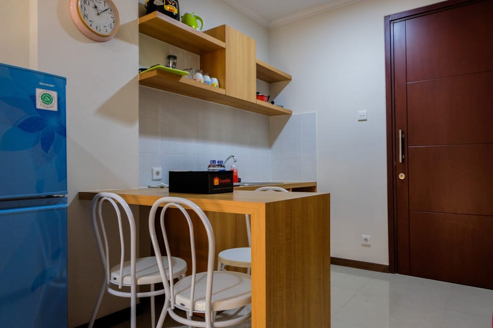 Room | In-room dining