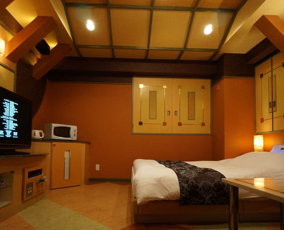 Individually decorated, individually furnished, soundproofing, free WiFi