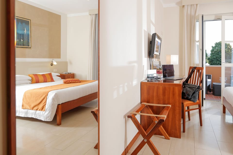 Superior Double Room | Minibar, in-room safe, desk, soundproofing