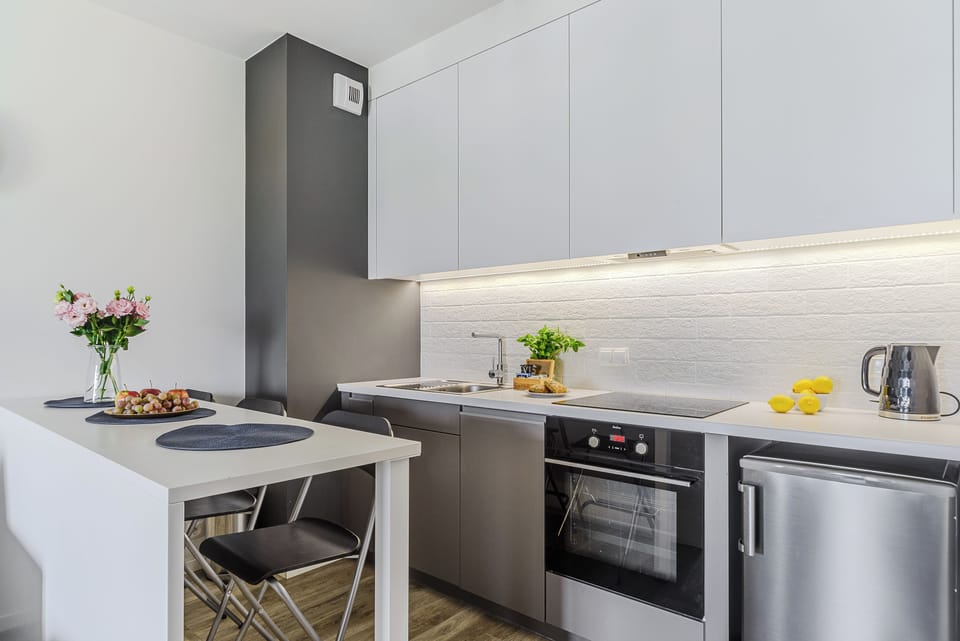 Exclusive Apartment | Private kitchen | Coffee/tea maker, fridge, oven, stovetop
