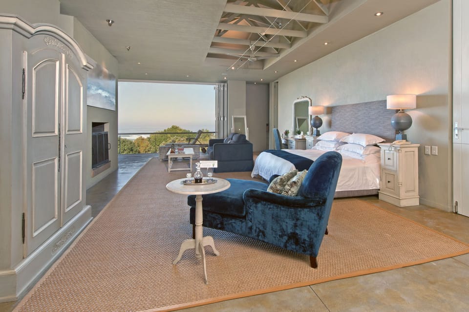 Egyptian cotton sheets, premium bedding, down comforters