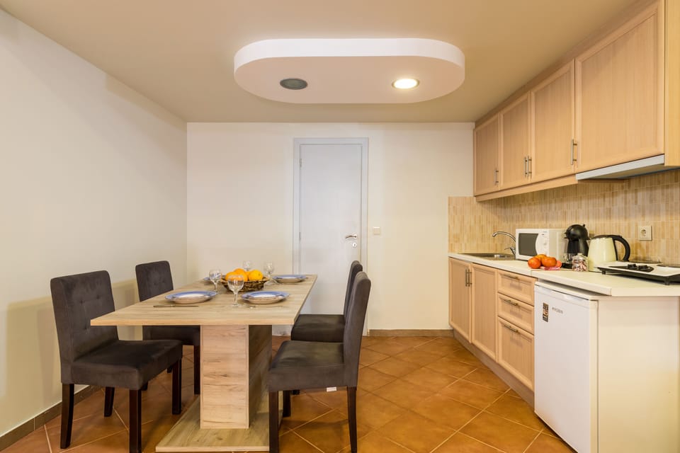 Private kitchenette