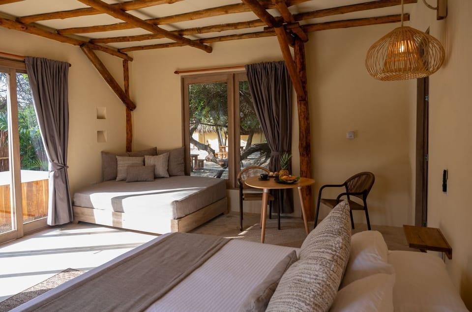 Elite Room | Egyptian cotton sheets, premium bedding, Select Comfort beds, minibar