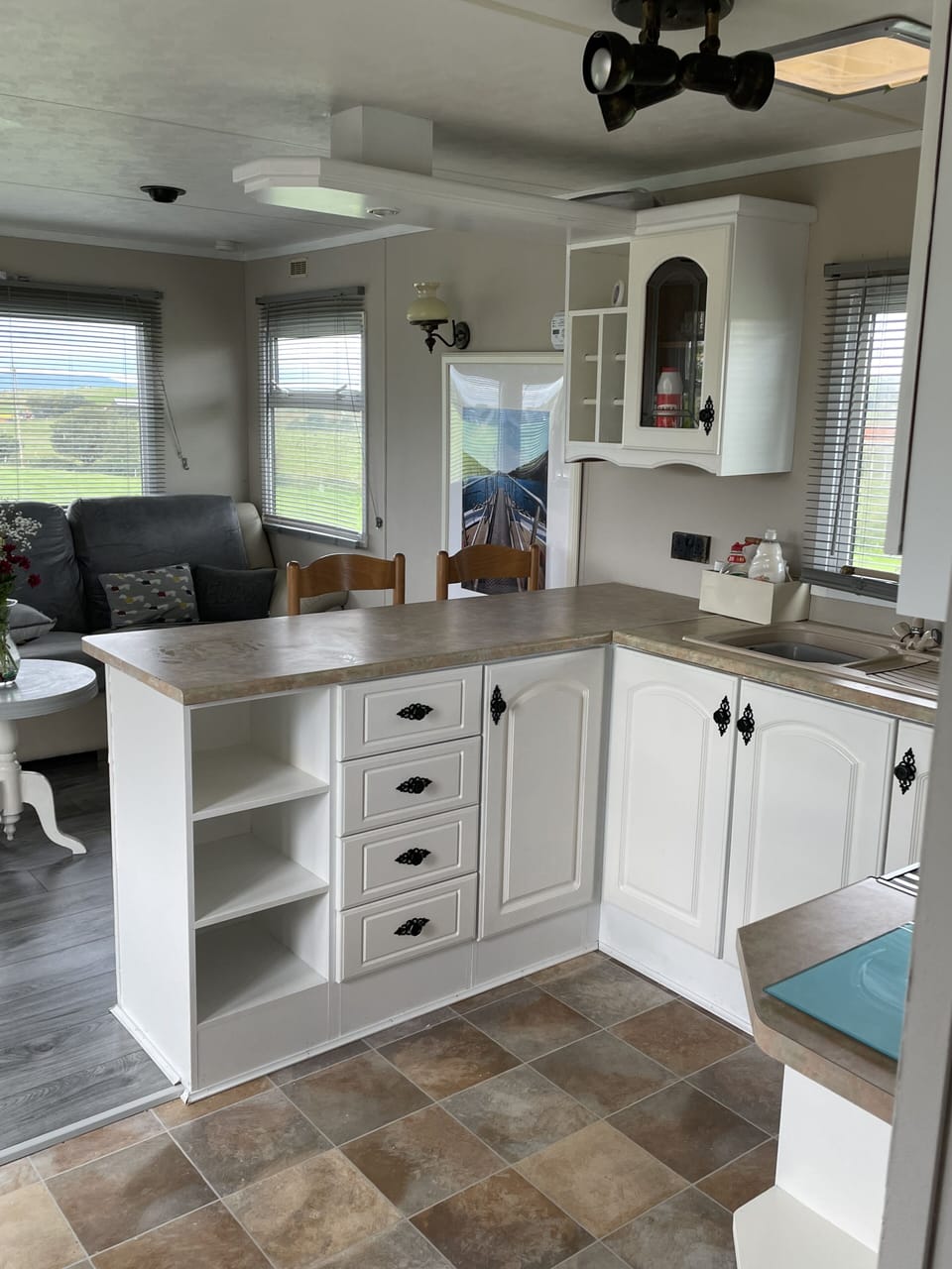 Cabin | Private kitchen | Fridge, microwave, oven, stovetop