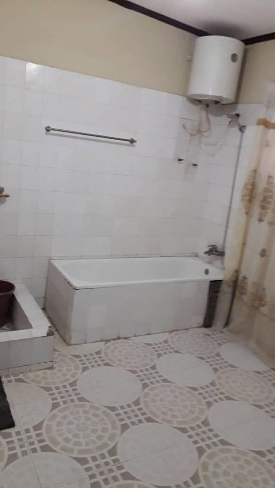 Family Room | Bathroom | Free toiletries, towels, soap, shampoo