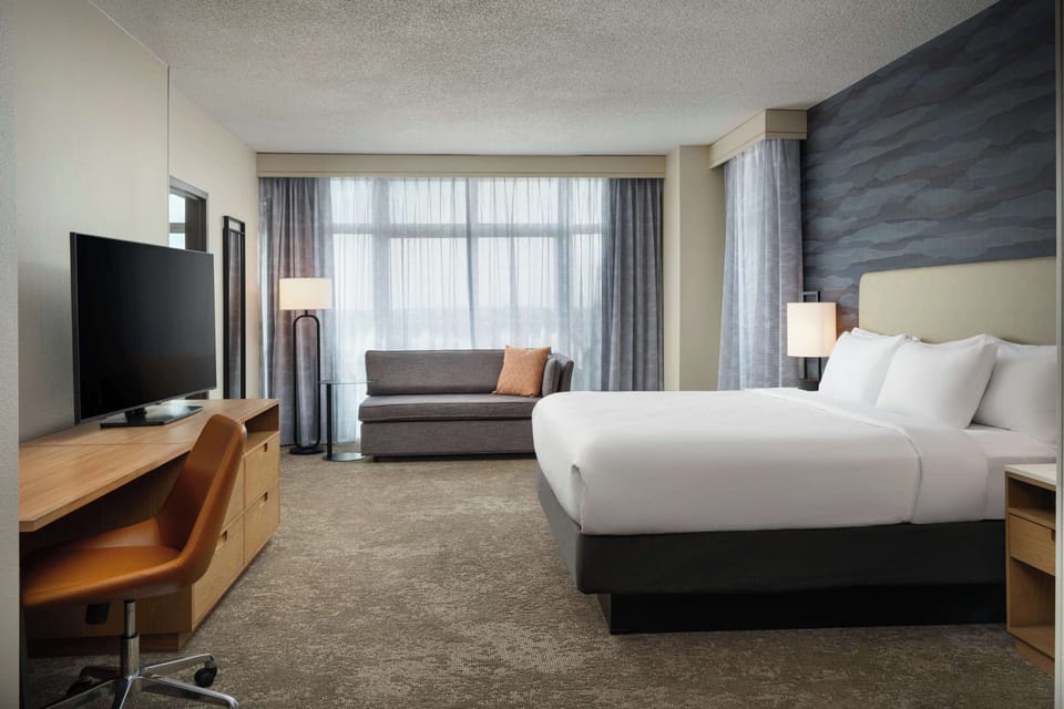 Presidential Suite, 1 King Bed, Non Smoking | 1 bedroom, premium bedding, pillowtop beds, in-room safe