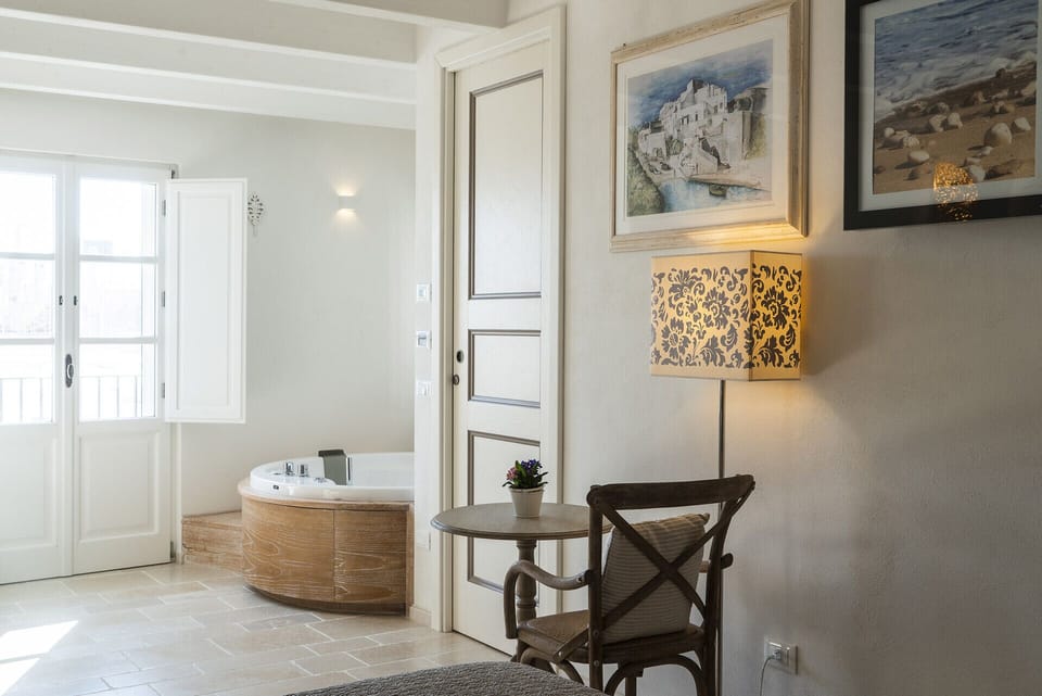 Comfort Room, 1 King Bed with Sofa bed, Jetted Tub | Private spa tub