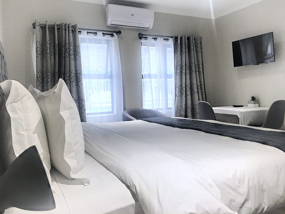 Premium bedding, individually decorated, individually furnished, desk