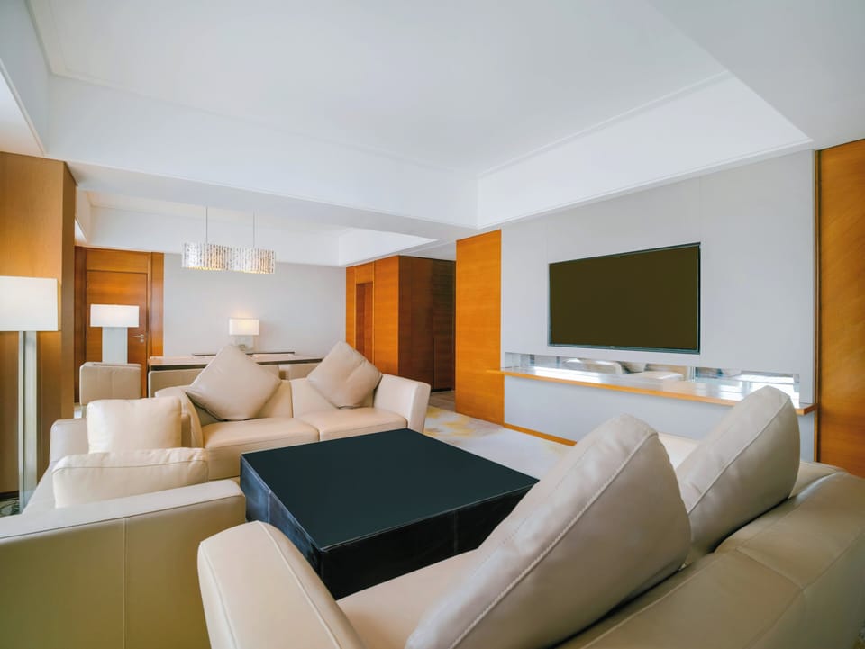 Minibar, in-room safe, desk, blackout drapes