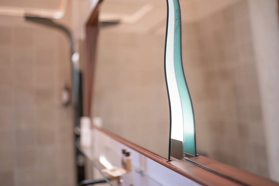 Superior Room, Pool View | Bathroom | Slippers, towels