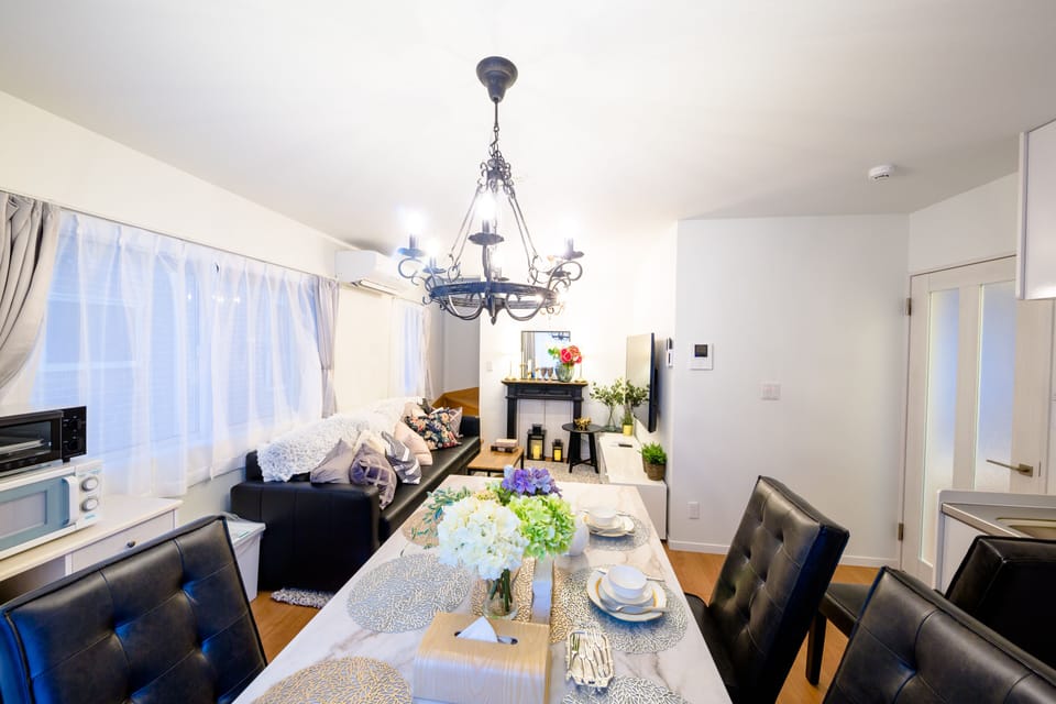 Villa, 3 Bedrooms | In-room dining