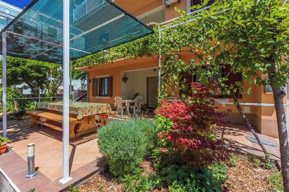 Apartment (A1) | Terrace/patio