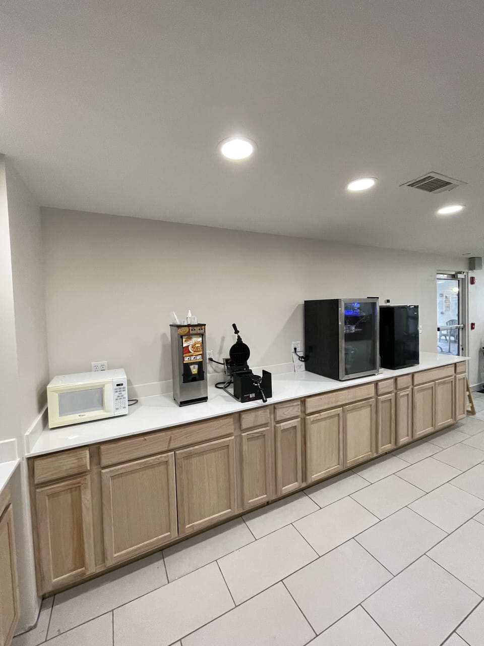 Free daily continental breakfast