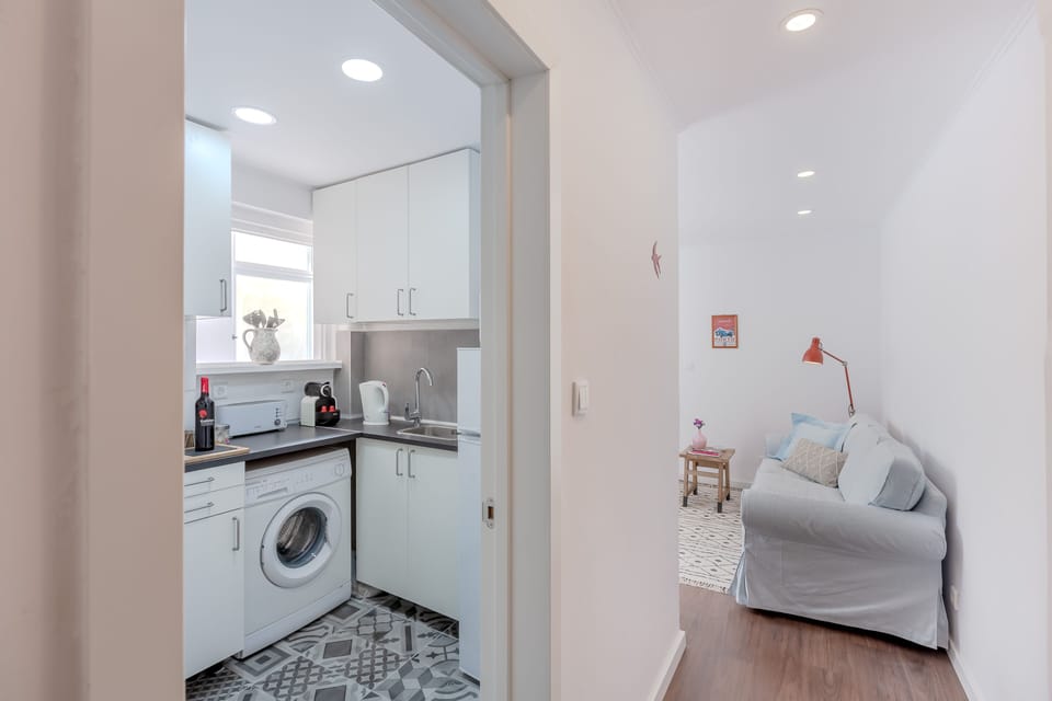 Apartment, 2 Bedrooms, Patio | Laundry