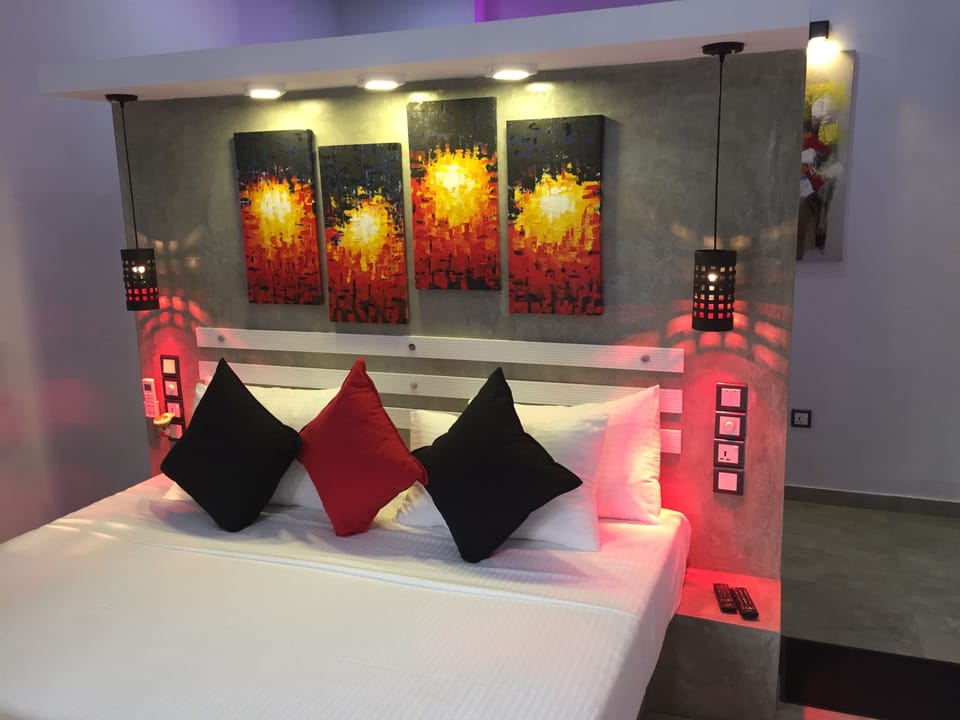 Deluxe Room, Garden View | Egyptian cotton sheets, premium bedding, individually furnished, desk