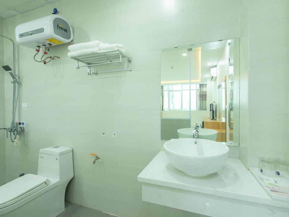 OYO 417 Truong Son Hotel Hotel in Hanoi