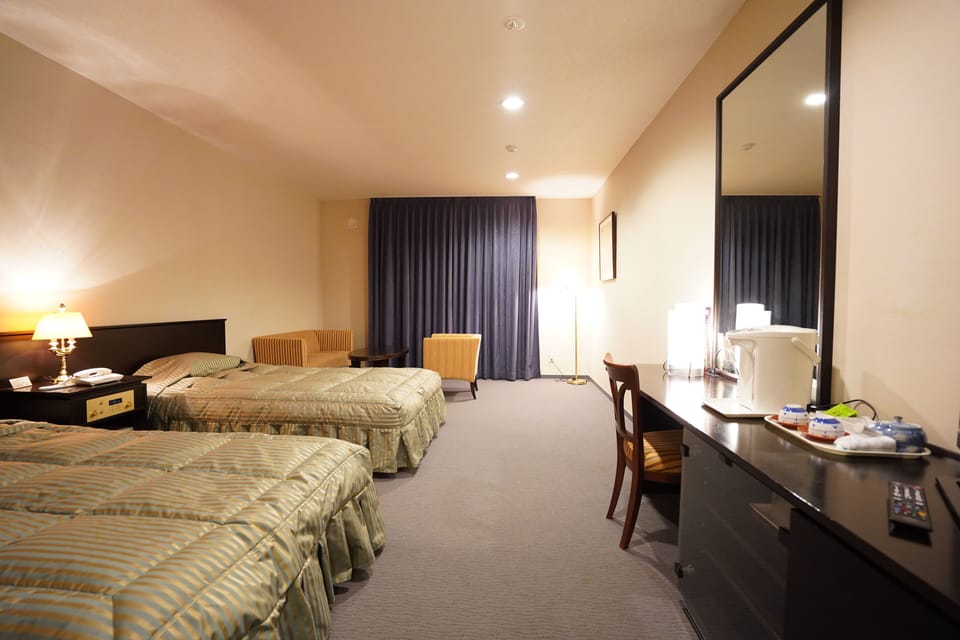 In-room safe, free WiFi, bed sheets