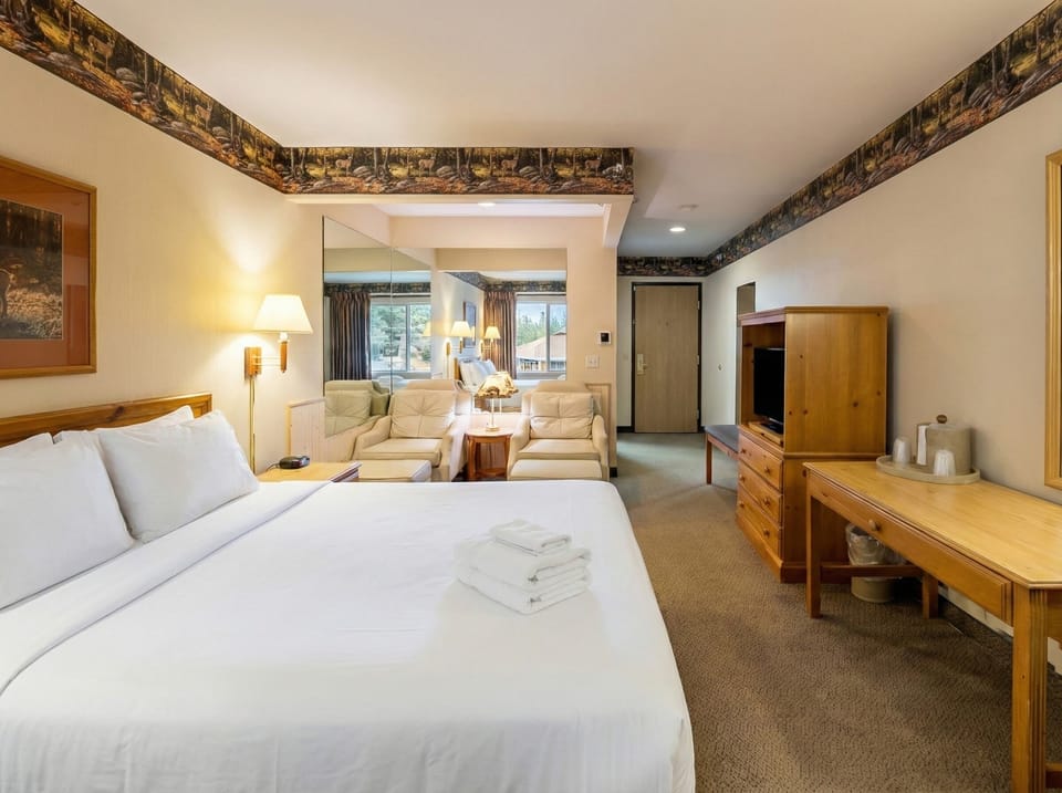 Desk, free WiFi, bed sheets