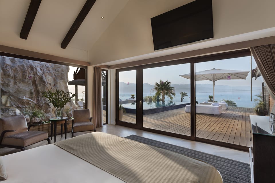 Villa Ko Samui with Private Pool | Free minibar, in-room safe, desk, soundproofing