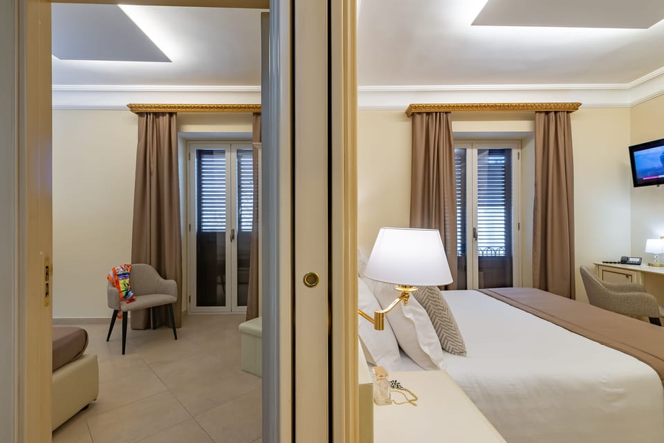 Family Room, City View (201) | Premium bedding, down comforters, desk, soundproofing