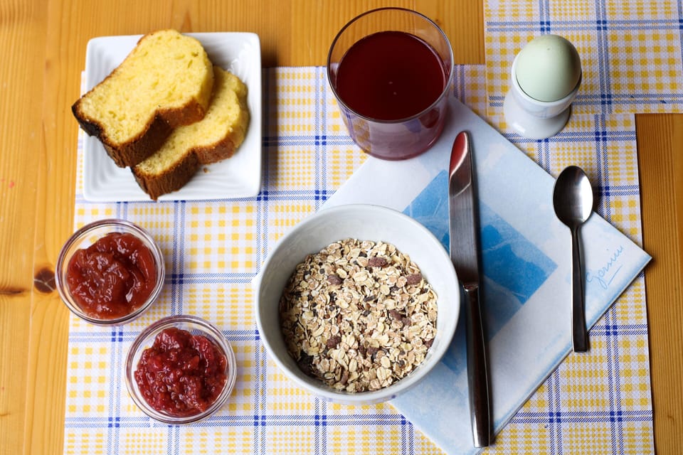 Free daily continental breakfast