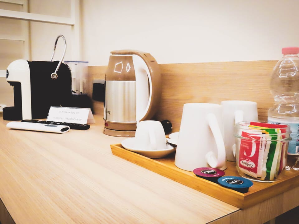 Deluxe Double Room | Coffee and/or coffee maker