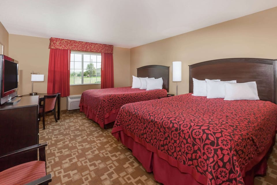 Standard Room, 2 Queen Beds | Premium bedding, desk, iron/ironing board, rollaway beds