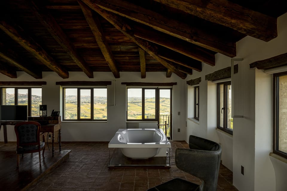 Superior Suite | Private spa tub